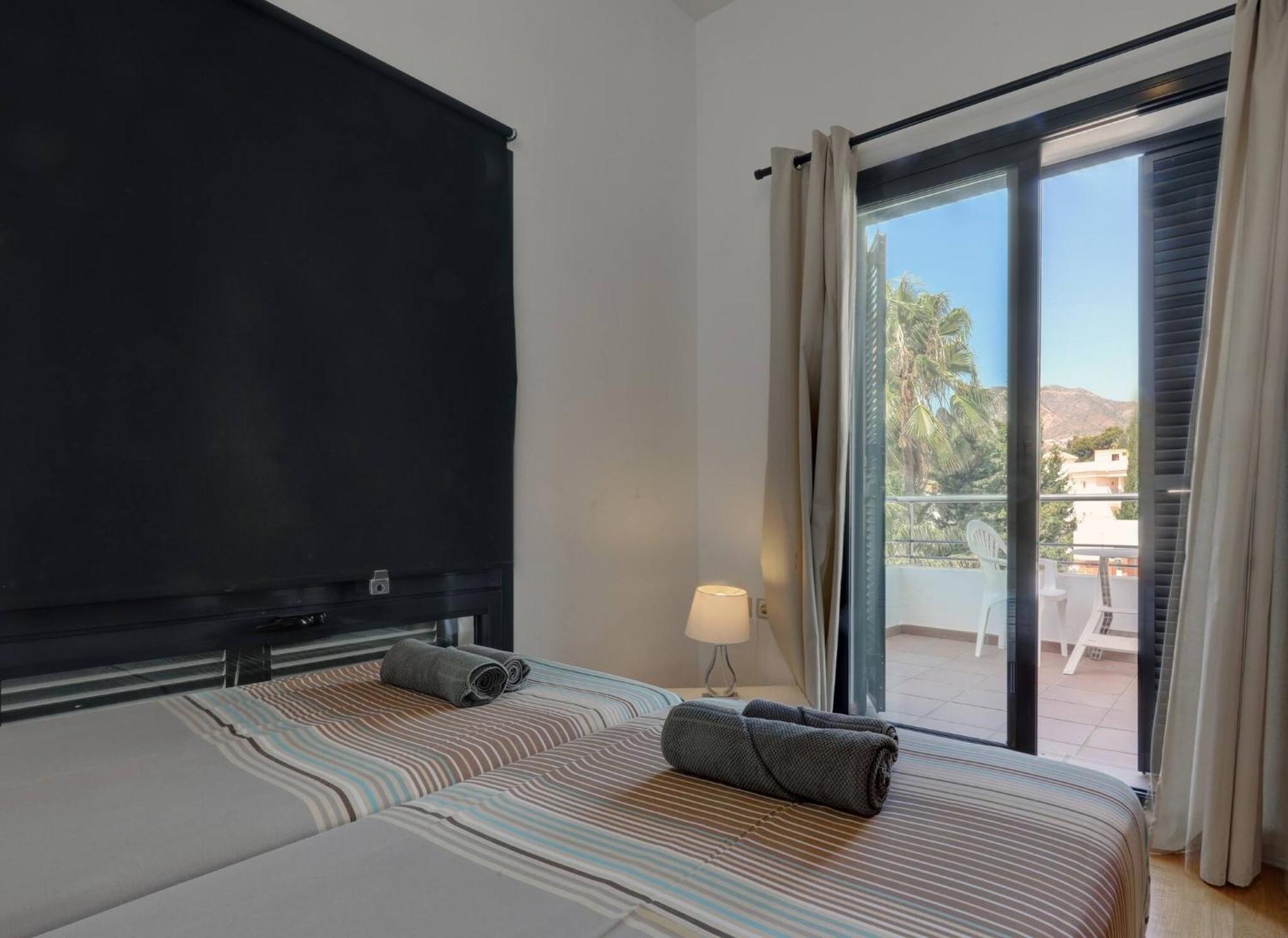 011 Bright And Spacious With Private Pool Villa